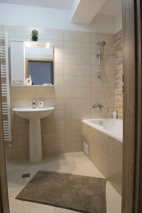 Cassie Apartment בראשוב מראה חיצוני תמונה
